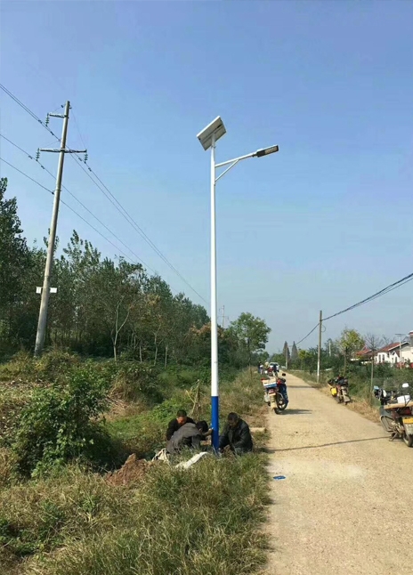 四川省德阳市太阳能路灯施工案例